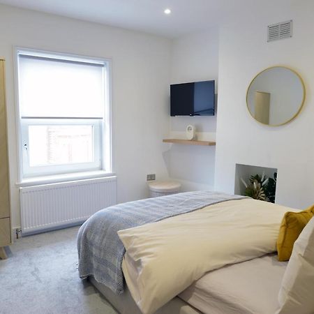Outstanding Modernised 3/4 Double Bedroomed House ลิตเติลแฮมป์ตัน ภายนอก รูปภาพ